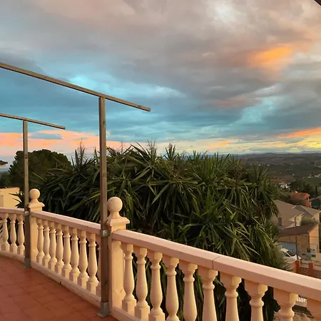 Valencia, Villa, Piscina Privada, Junto A-7 Cerca De Playas, Aeropuerto, Cheste Holiday home *